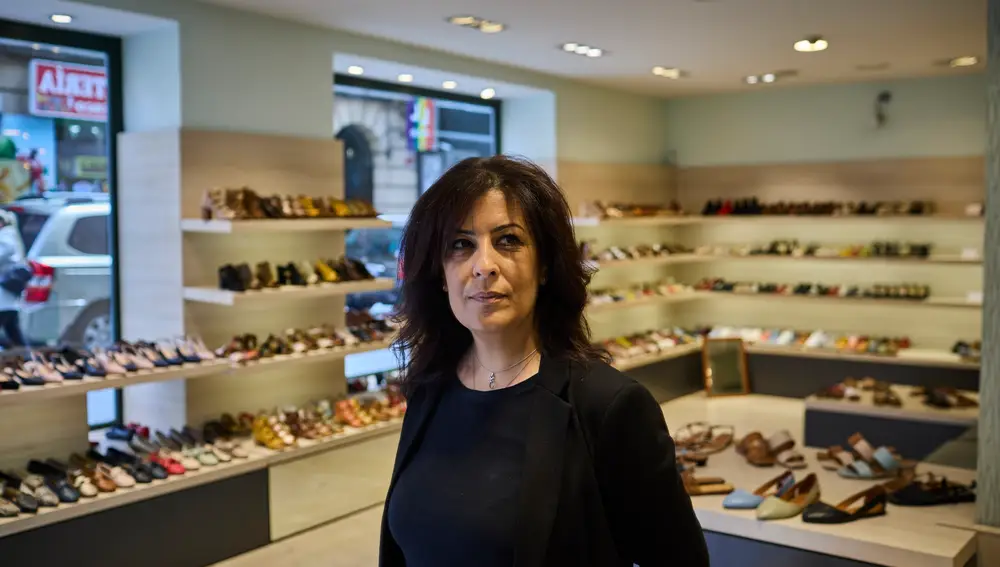 María Ángeles es encargada en la zapatería Estellés y está en contra de las medidas de Madrid Central porque cree que ahuyentan a los clientes.