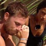 Melissa consuela a Tom tras comunicarle la decisión de Sandra de poner fin al noviazgo