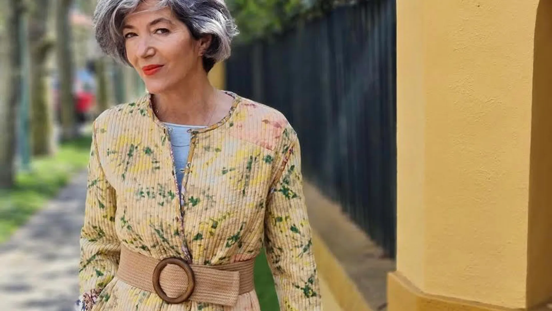 Guateada, floral y reversible: así es la chaqueta de primavera de Zara que las mujeres 50 años han agotado en web pero sigue disponible en tiendas