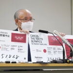 Tokyo (Japan), 14/05/2021.- Japan Federation of Bar Associations former president Kenji Utsunomiya attends a press conference at the Tokyo metropolitan government headquarters in Tokyo, Japan, 14 May 2021. Utsunomiya presented an online petition signed by more than 350,000 people asking for the cancellation of the Tokyo Olympics. (Japón, Tokio) EFE/EPA/JIJI PRESS JAPAN OUT EDITORIAL USE ONLY/ NO ARCHIVES