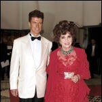 LA ACTRIZ GINA LOLLOBRGIDA Y SU NOVIO JAVIER RIGAU