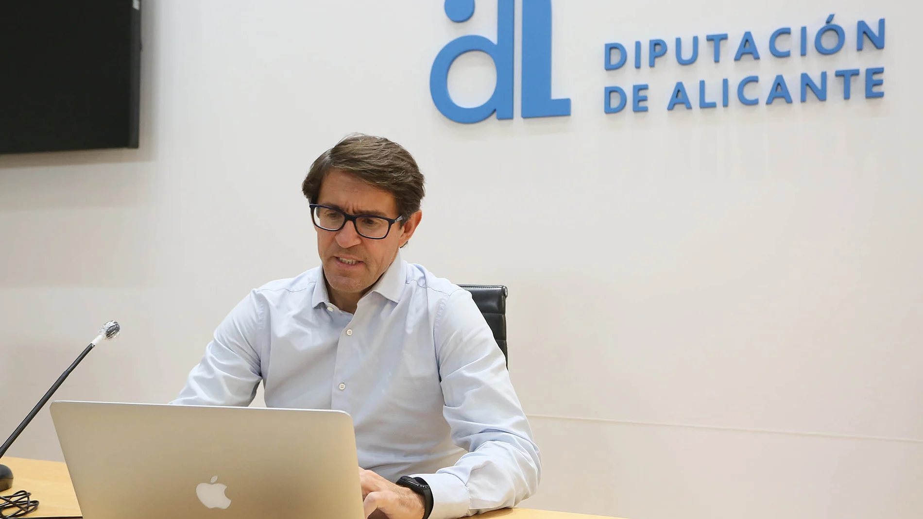 El diputado de Cooperación, Residentes Internacionales y Voluntariado, Juan de Dios Navarro