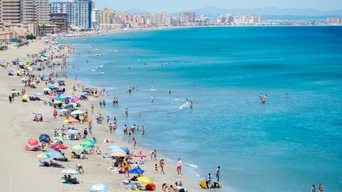 Una intoxicación en un hotel de La Manga deja a 63 turistas con gastroenteritis