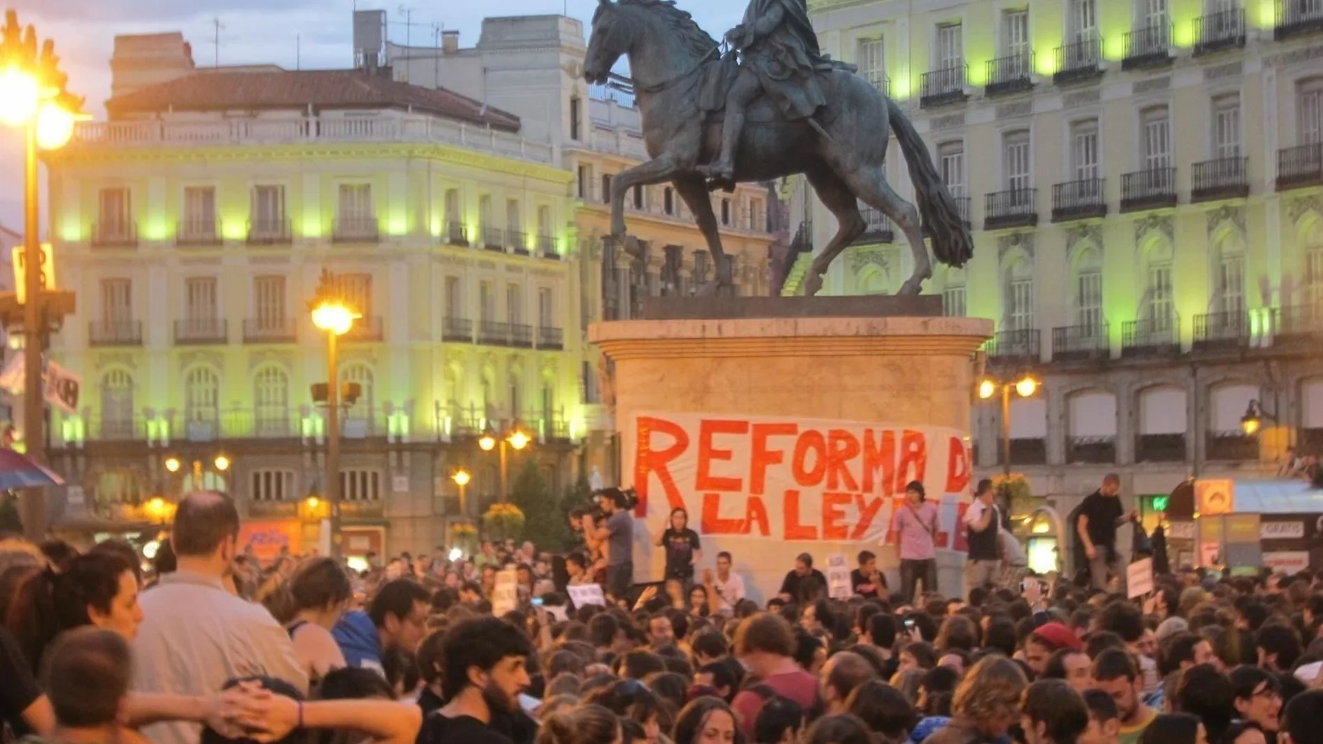 Manifestación de jóvenes con motivo del 15M en la Puerta del Sol de Madrid