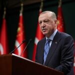 Turkish President Tayyip Erdogan gives a statement after a cabinet meeting in Ankara, Turkey, May 17, 2021. Murat Cetinmuhurdar/PPO/Handout via REUTERS THIS IMAGE HAS BEEN SUPPLIED BY A THIRD PARTY. NO RESALES. NO ARCHIVES