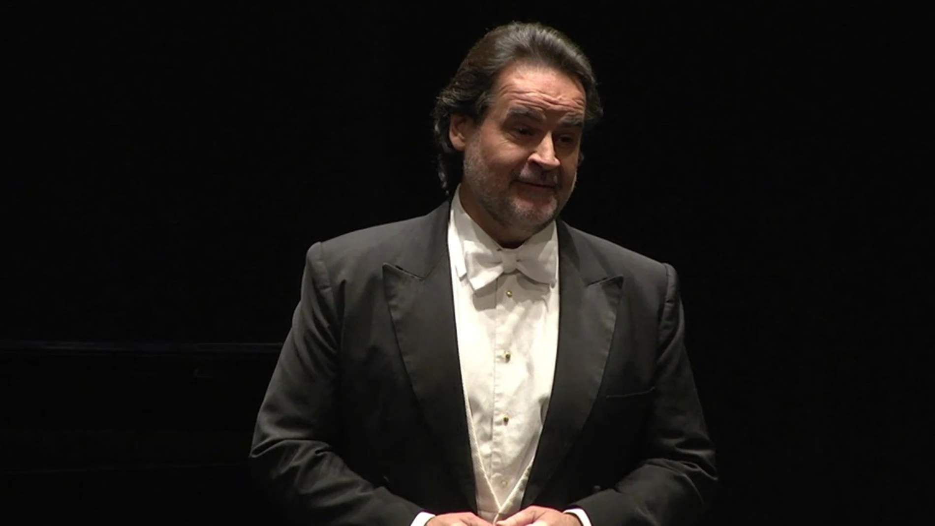 El tenor español José Bros interpreta el papel de Don Pedro