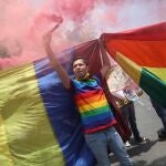 Concentración en el Día Internacional contra la Homofobia. EFE/Sáshenka Gutiérrez