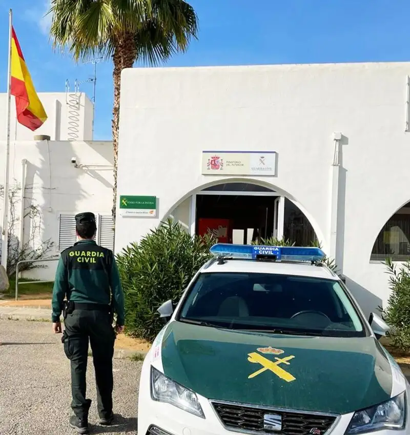 La Guardia Civil ha registrado una casa en Ibiza, en la localidad de San Antonio