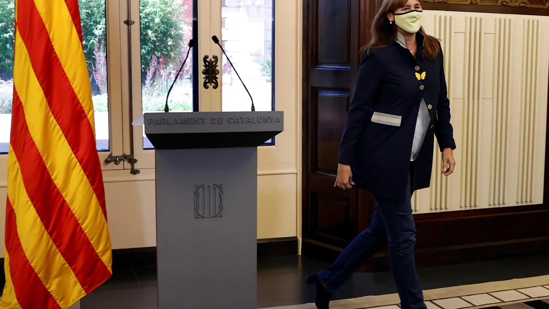 La presidenta del Parlament de Cataluña, Laura Borràs, tras su comparecencia este miércoles en la que anunció la convocatoria del pleno de investidura de Pere Aragonès para este jueves y viernes