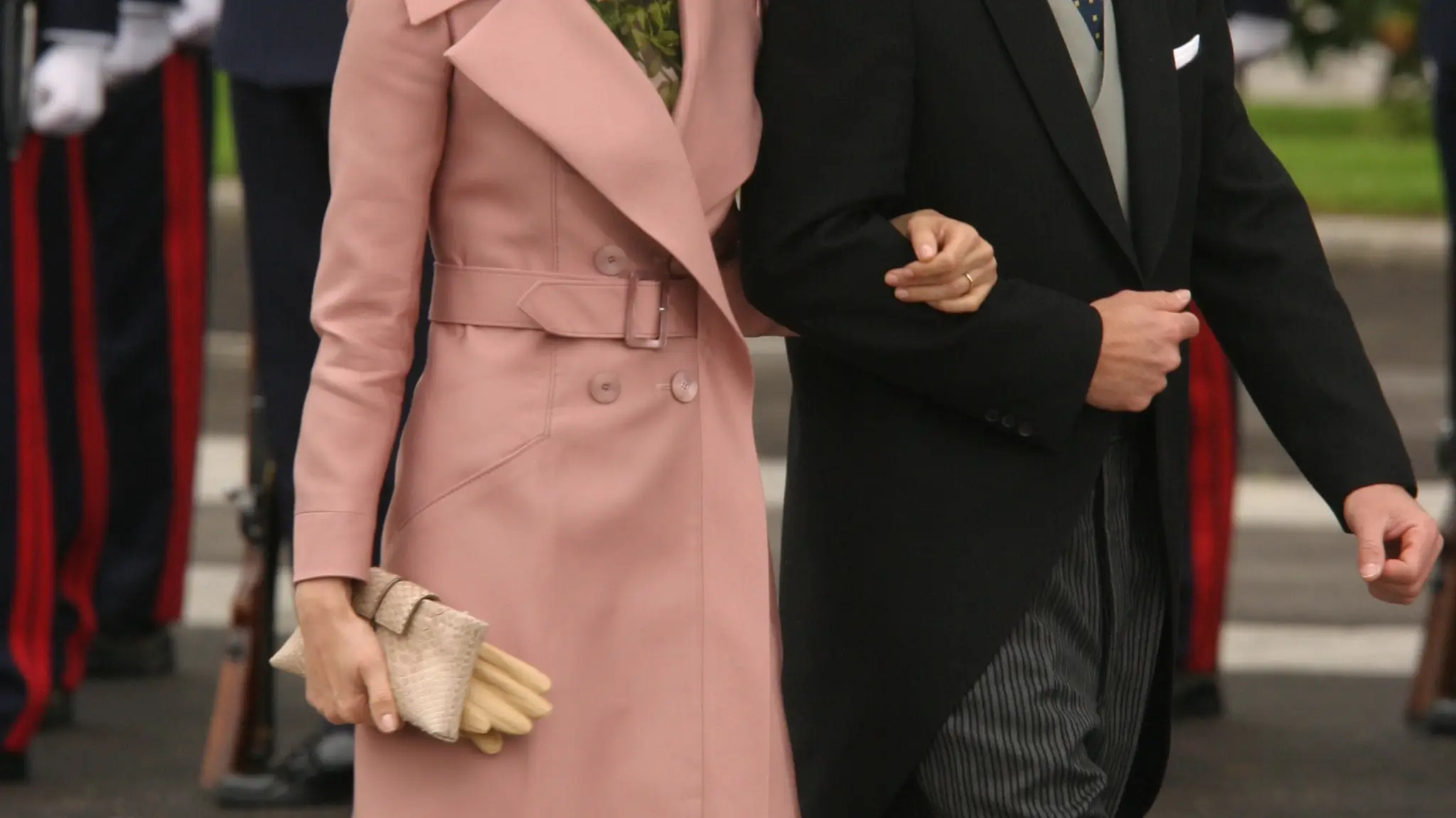 Rosario Nadal y kyril de Bulgaria a su llegada a la catedral de la Almudena, donde se celebra la boda entre el Príncipe Felipe y Letizia Ortiz.