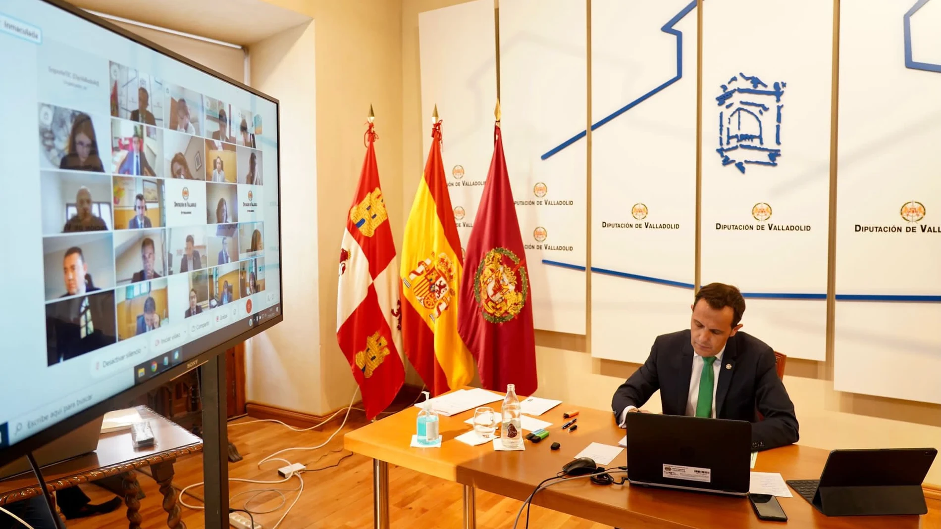 Conrado Íscar preside el pleno del mes de mayo de la Diputación de Valladolid