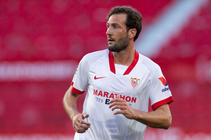 Mudo Vázquez con el Sevilla.