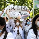 Manifestación, hoy, contra la asignación de las plazas de médicos frente al Ministerio de Sanidad en Madrid