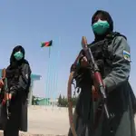Agentes de las fuerzas de seguridad afganas, el pasado mes de mayo, durante unos ejercicios de entrenamiento en Herat. EFE/JALIL REZAYEE
