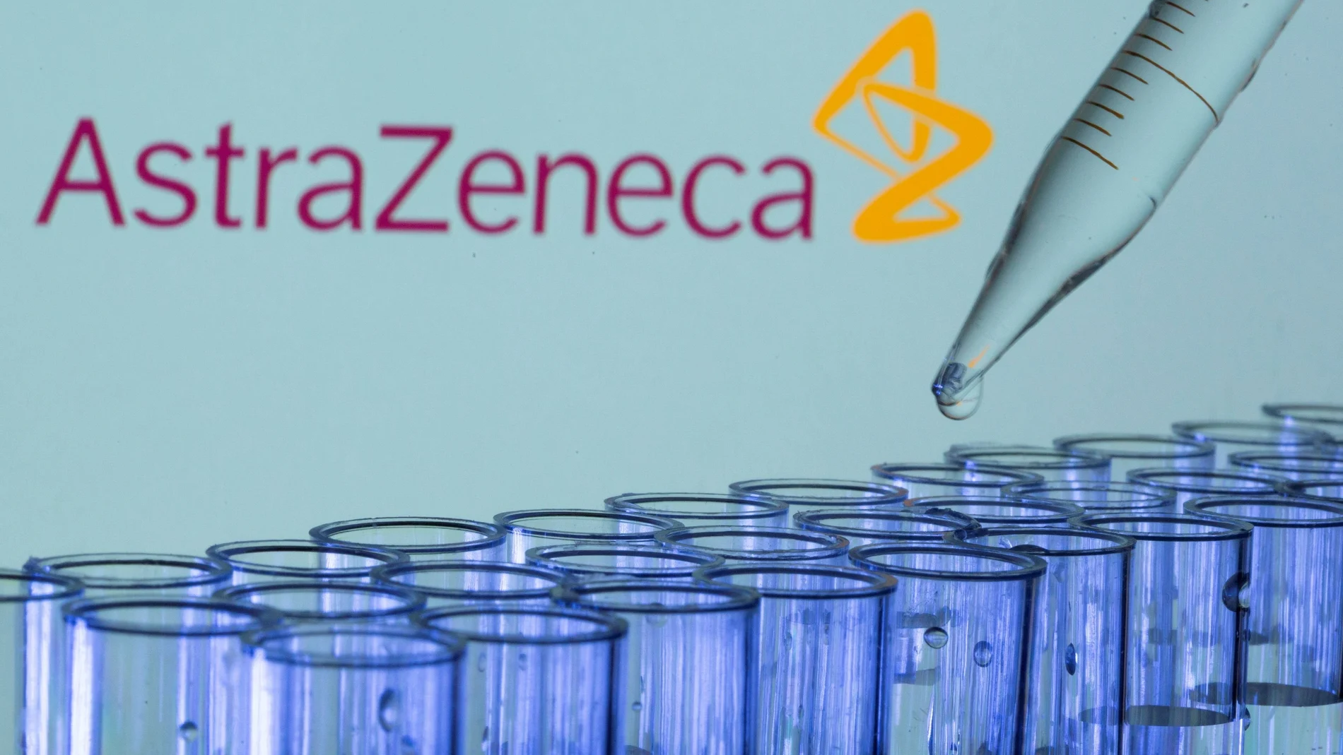 La EMA mantiene su apoyo a usar AstraZeneca