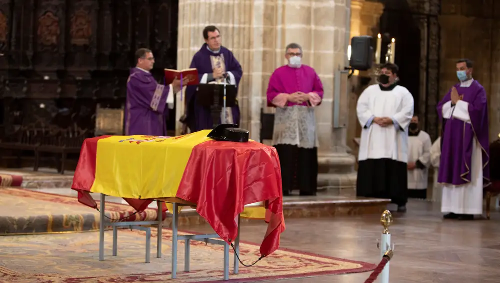 Vista del funeral en la Catedral de Jerez (Cádiz)