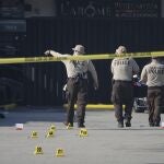 Agentes de policía en el lugar del tiroteo en Miami