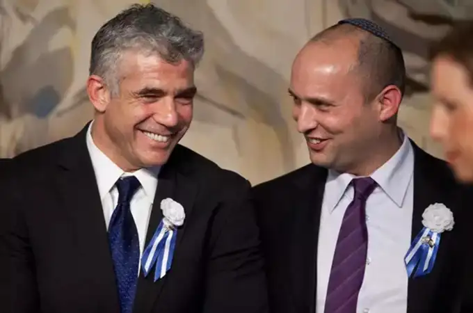 Lapid cede a Bennett la jefatura de gobierno para destronar a Netanyahu 14 años después