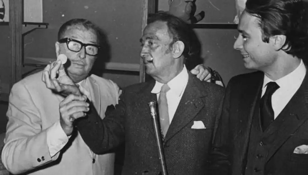 Cugat y Salvador Dalí, amigos y partidarios siempre de los nacionales