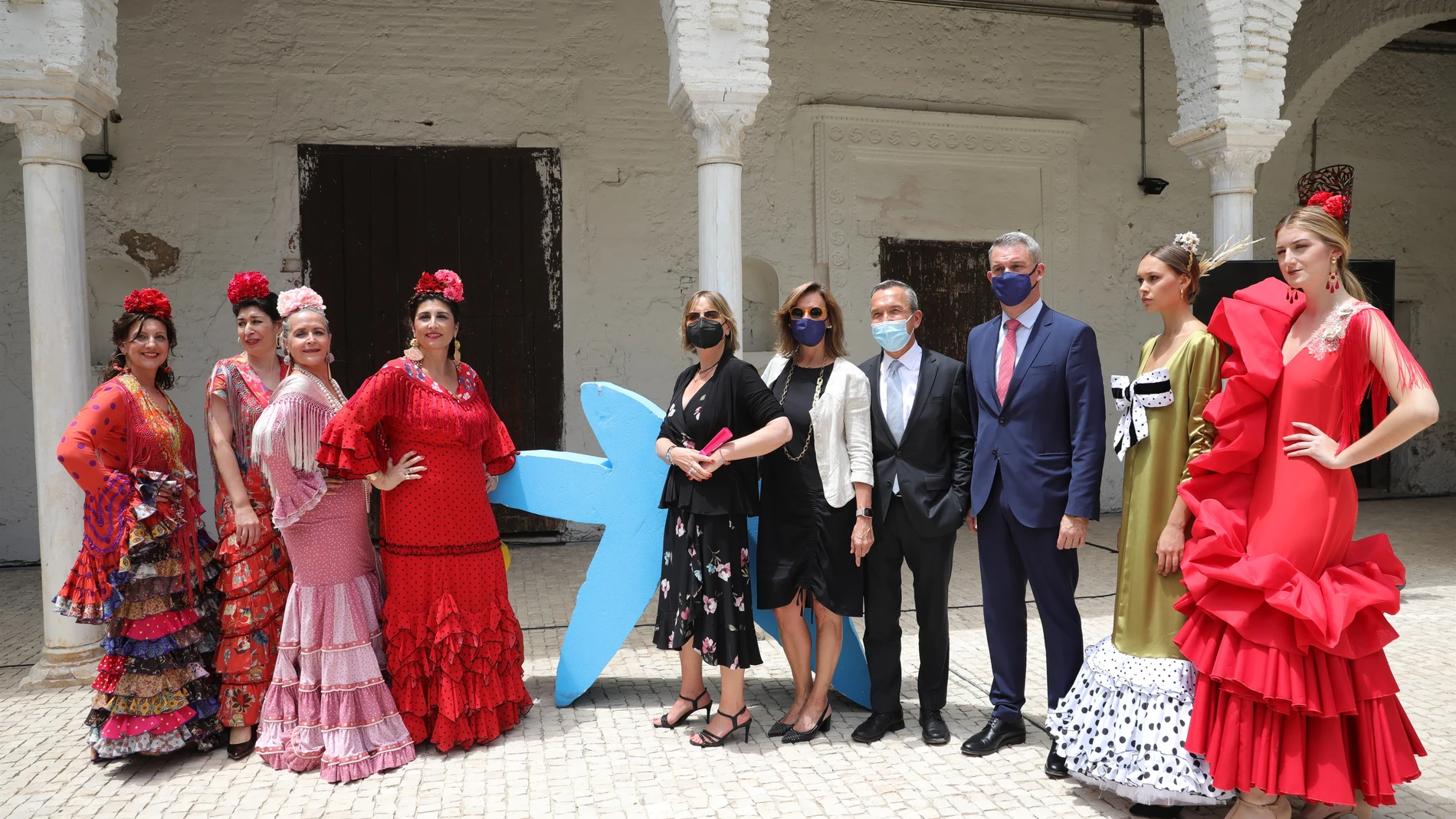 González Viu y Catalá, en el acto de Sevilla de Moda en el antiguo convento de Santa María de los Reyes