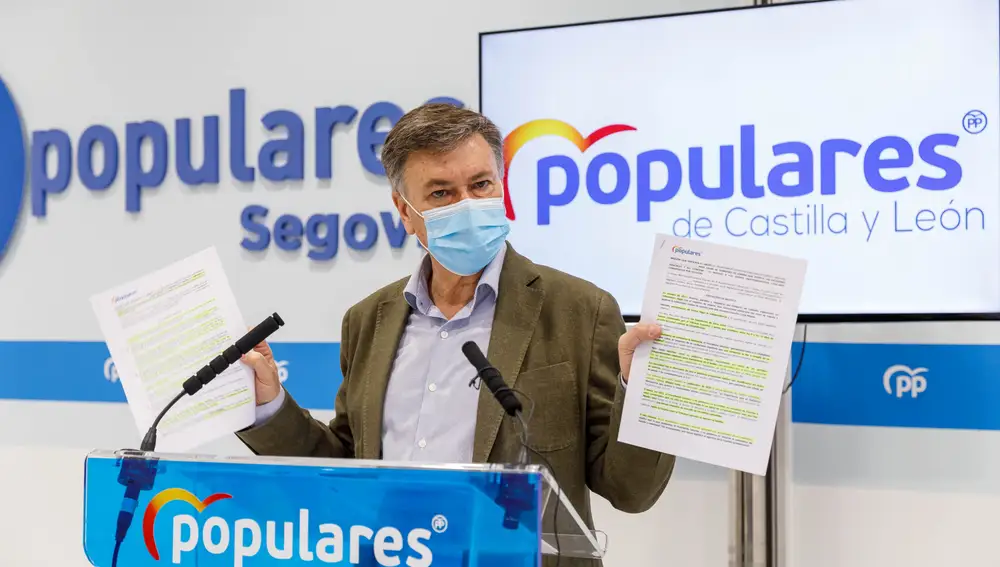 El secretario general del PP de Castilla y León, Francisco Vázquez, analiza la actualidad política de la Comunidad
