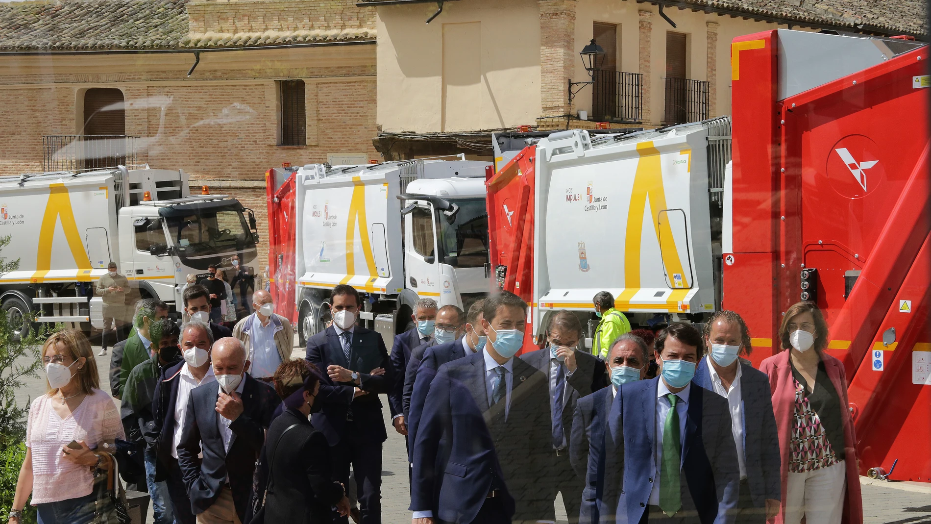 El presidente de la Junta de Castilla y León, Alfonso Fernández Mañueco; el consejero de Presidencia, Ángel Ibañez; y la presidenta de la Diputación de Palencia, Ángeles Armisén, mantienen un encuentro con mancomunidades beneficiarias de "Ayudas para inversiones sostenibles 20-21"
