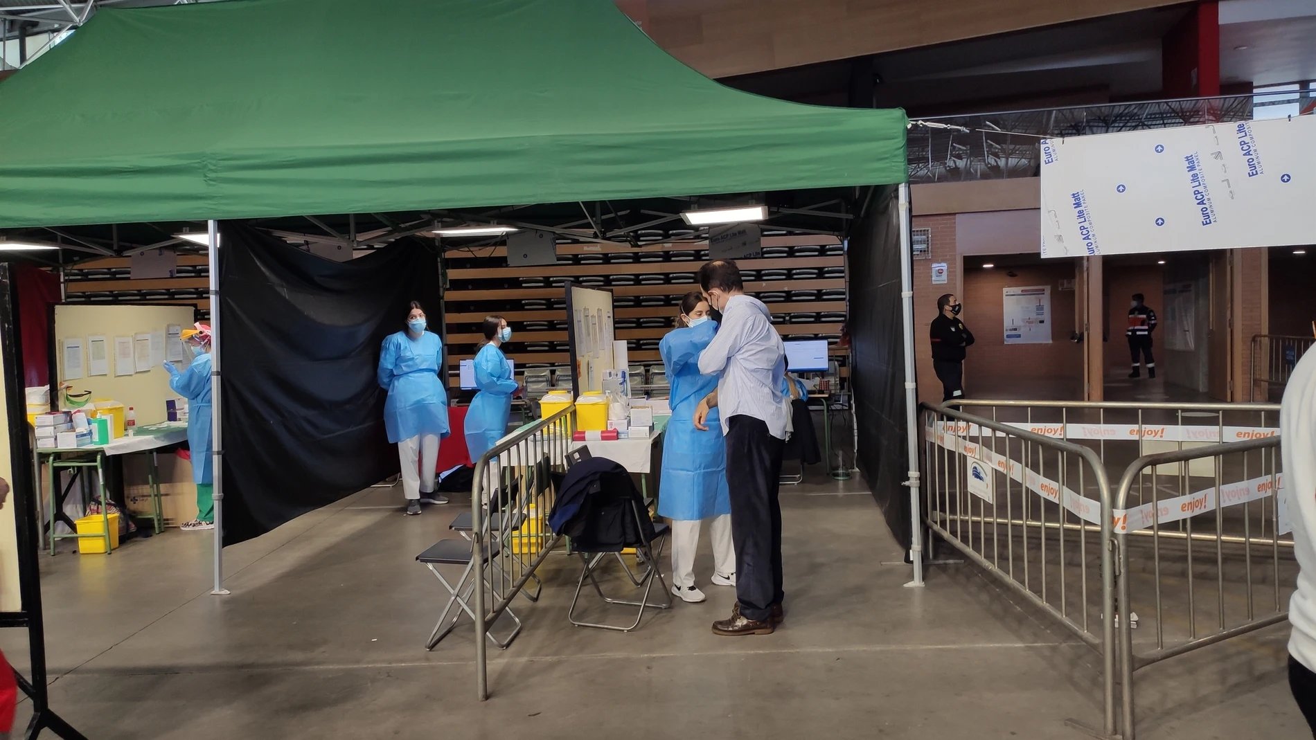 Zona de vacunación en el Multiusos de Salamanca