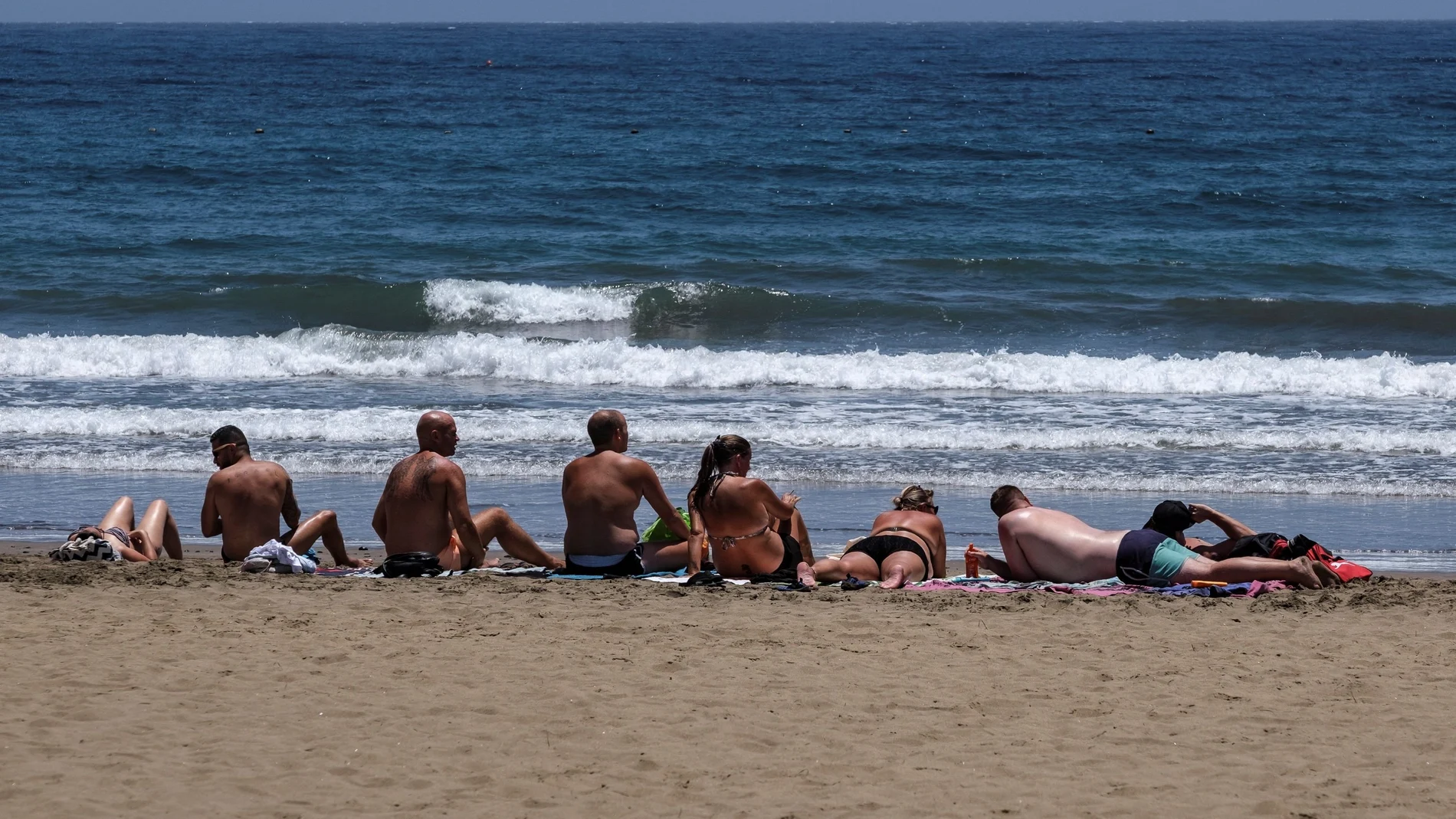 La playa de Maspalomas, en Gran Canaria, en el primer día de la fase 2 de la desescalada