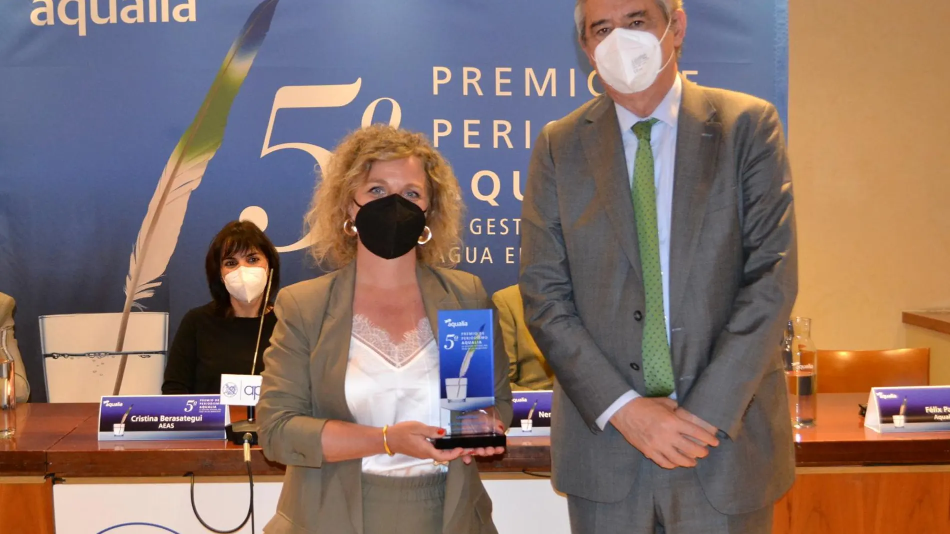 Rosa María Domínguez, ganadora del 5º Premio de Periodismo Aqualia