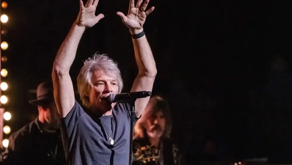 Jon Bon Jovi durante una actuación en directo