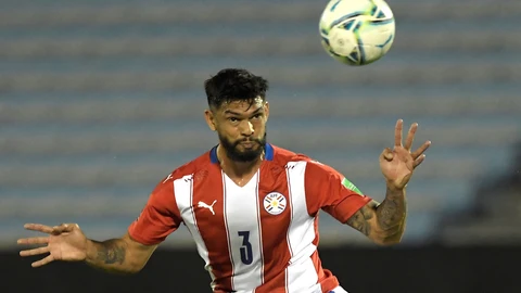 Omar Alderete con Paraguay.