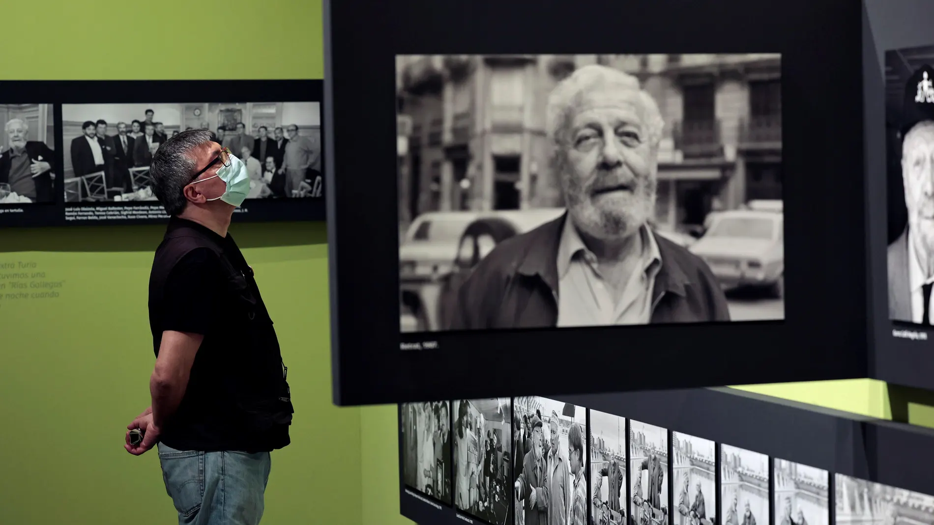 El fotógrafo Jose García Poveda (El Flaco) presenta en el Museo Valenciano de la Ilustración y la Modernidad (MUVIM) la exposición "Berlanga per El Flaco