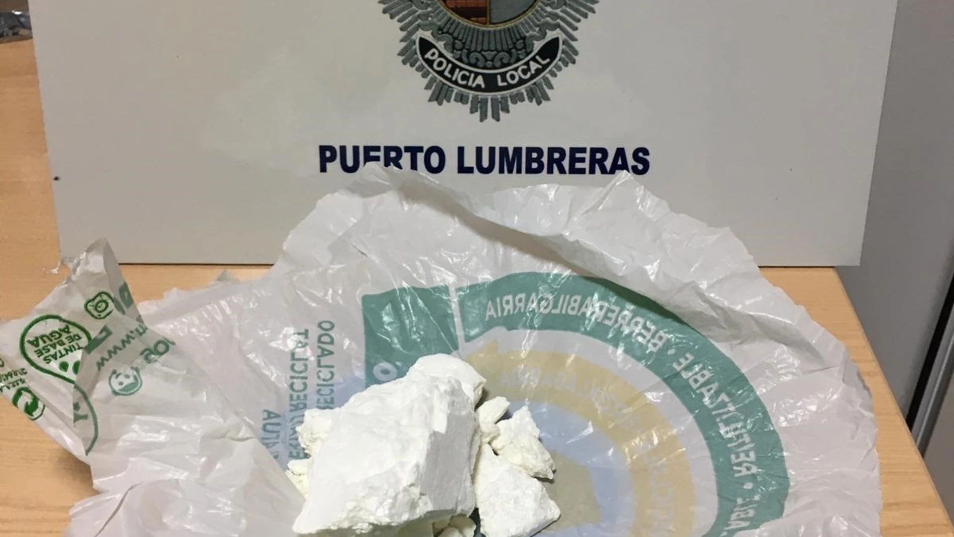 Imagen de la cocaína que portaba la detenida