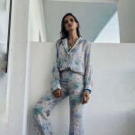 Sara Carbonero en su cuenta de Instagram con conjunto de Sandro.