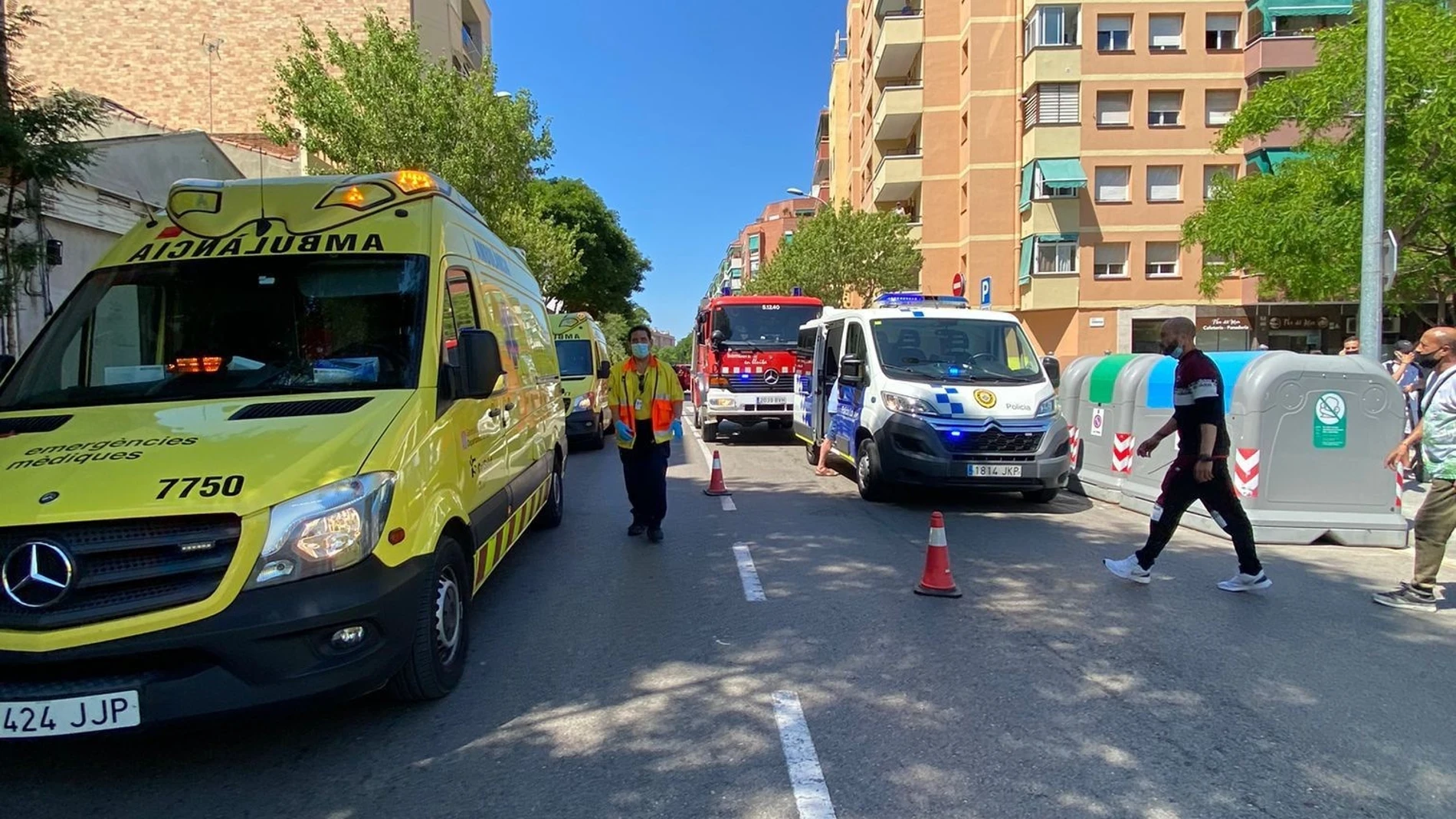 Un vehículo ha atropellado a cinco personas, heridas menos graves, en El Prat de Llobregat (Barcelona). SEM