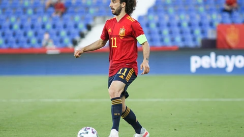 Cucurella es uno de los once jugadores de la sub'21 que se quedan con la absoluta