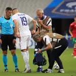  Alarma en la selección francesa: Benzema se va lesionado del amistoso ante Bulgaria