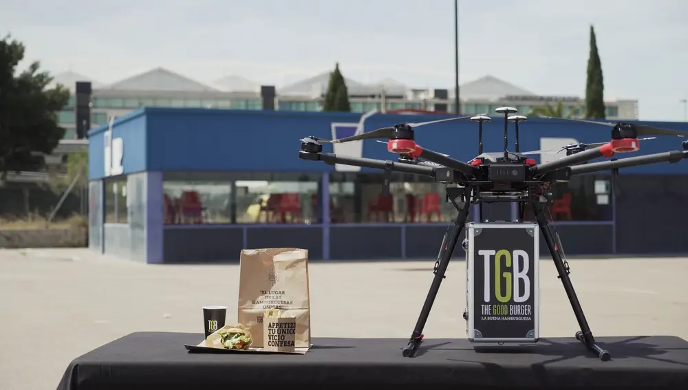 Restalia hace las primeras pruebas de reparto a domicilio con drones