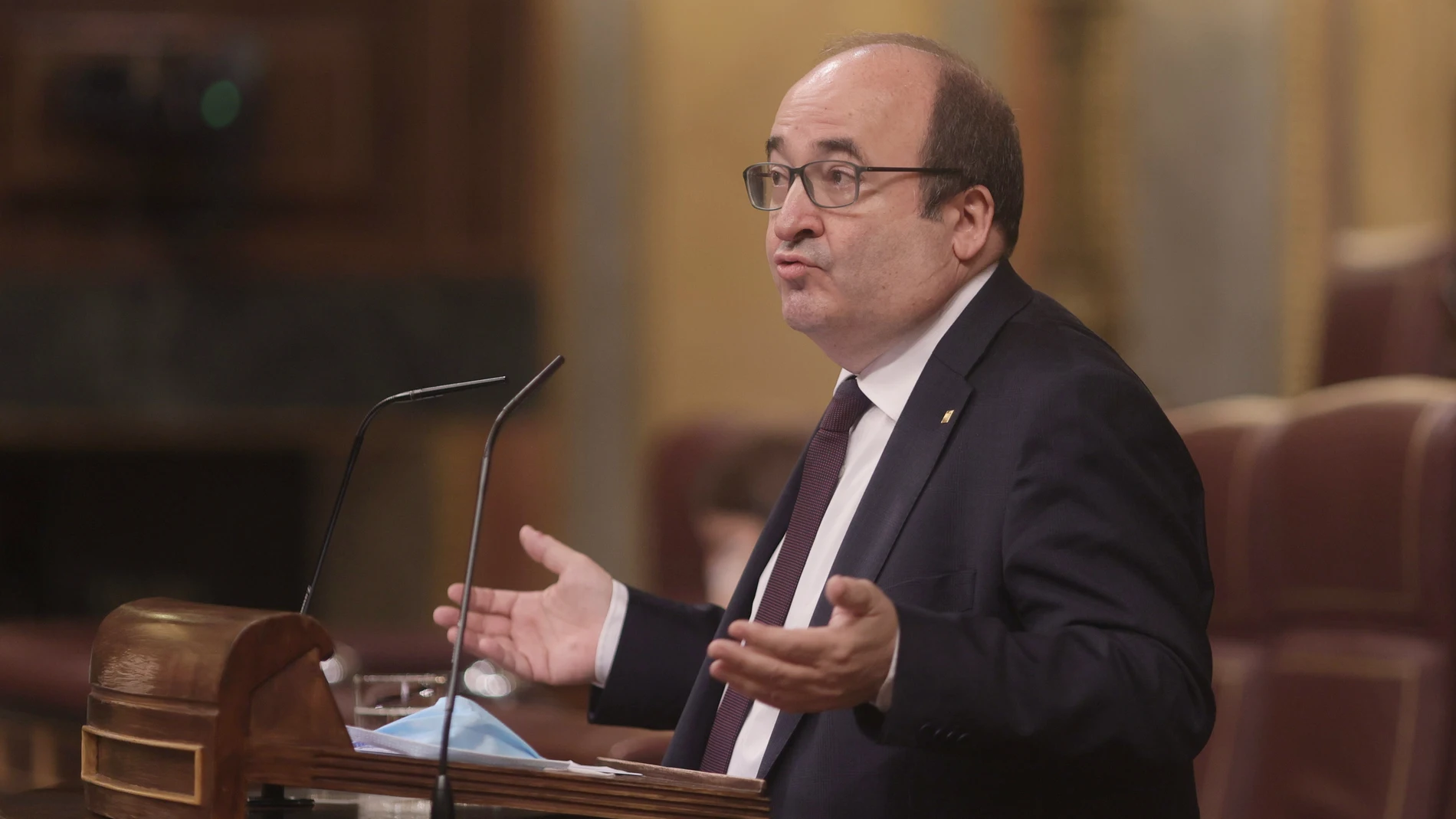 El ministro de Política Territorial y Función Pública, Miquel Iceta, interviene en una sesión de control al Gobierno, a 9 de junio de 2021.EUROPA PRESS/E. Parra. POOL09/06/2021