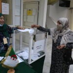 Voto anticipado de los argelinos en Túnez para las elecciones legislativas