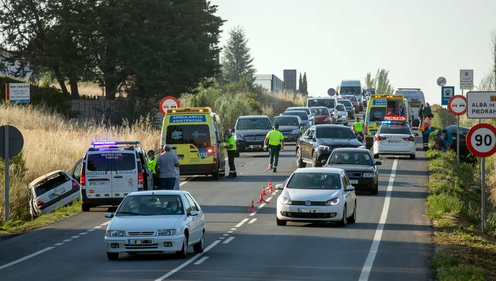 Un accidente en la carretera de Alba de Tormes en su acceso a Salamanca provoca retenciones