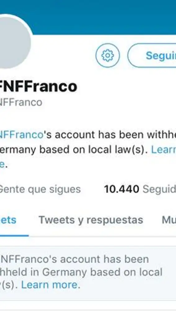 Página de Twitter de la Fundación Franco tal como la ven los usuarios de la red en Alemania