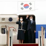 El presidente de Corea del Sur Moon Jae-in y su mujer Kim Jung-sook. EFE