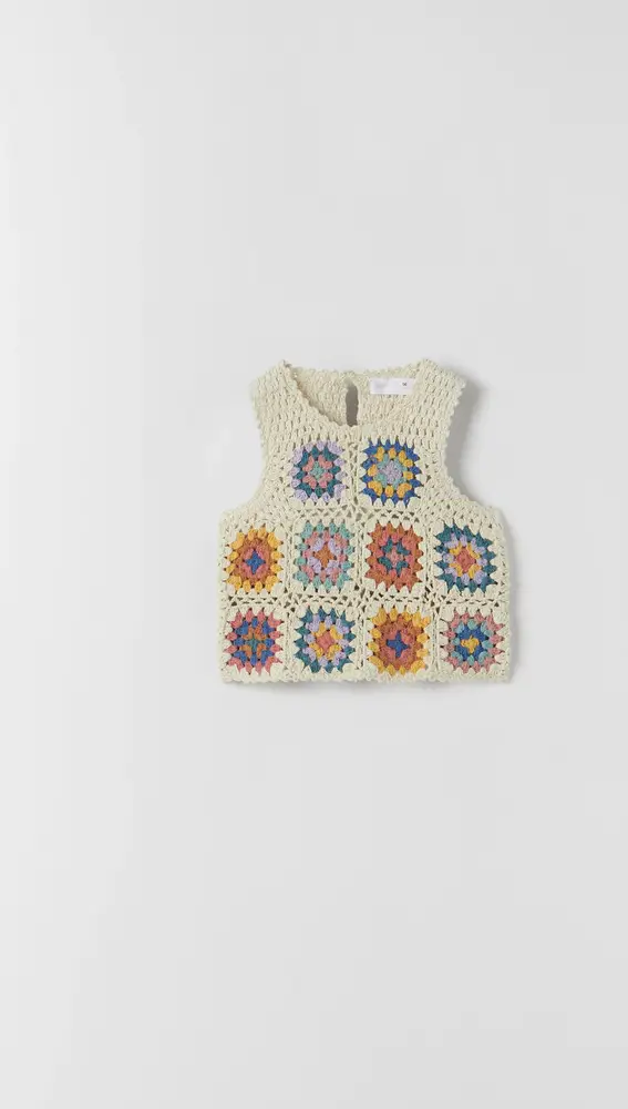 Top crochet rosetones de Zara Kids