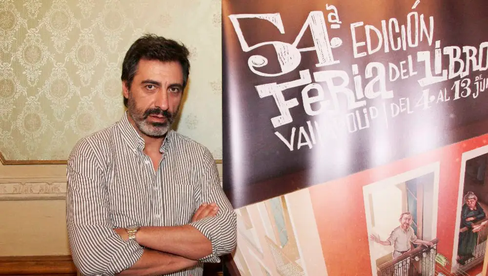 El periodista y escritor Juan del Val participa en la 54 Feria del Libro de Valladolid