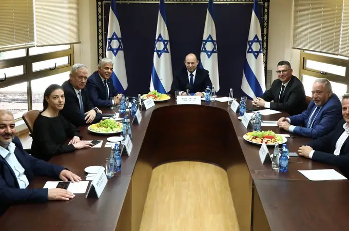 Adiós a Netanyahu: el Parlamento israelí ratifica el “Gobierno del cambio”