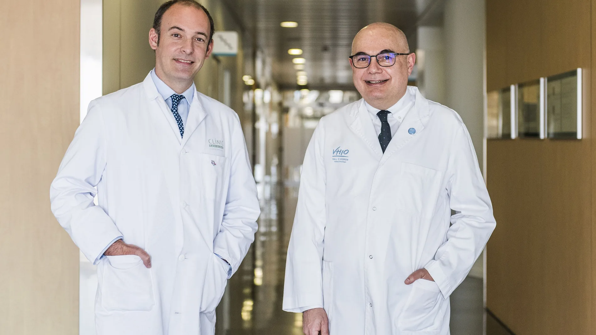 El doctor Aleix Prat junto al doctor Josep Tabernero, investigadores principales de ACROPOLI