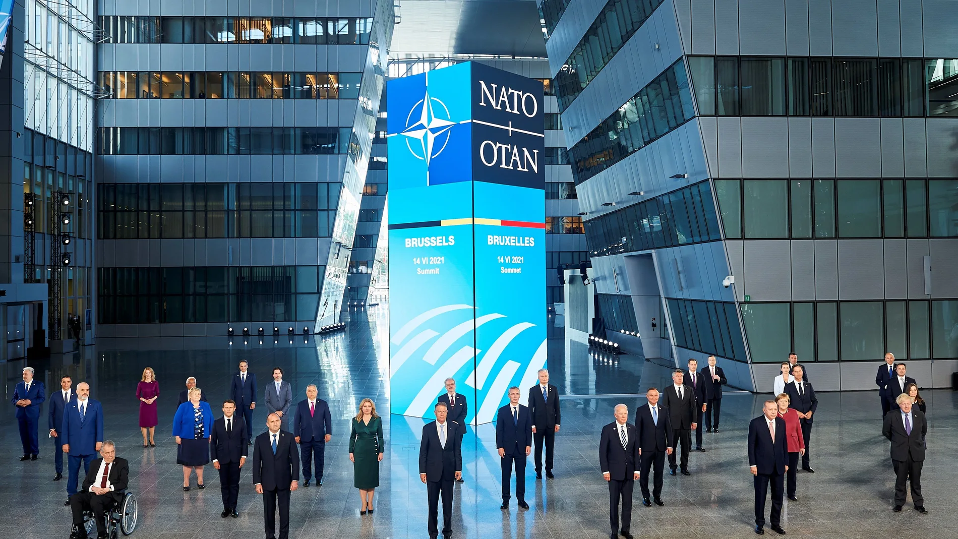 Foto de familia de la cumbre de líderes de la OTAN que se celebra en Bruselas