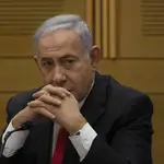 Benjamin Netanyahu evitó referirse como &quot;primer ministro&quot; a Bennet. AP