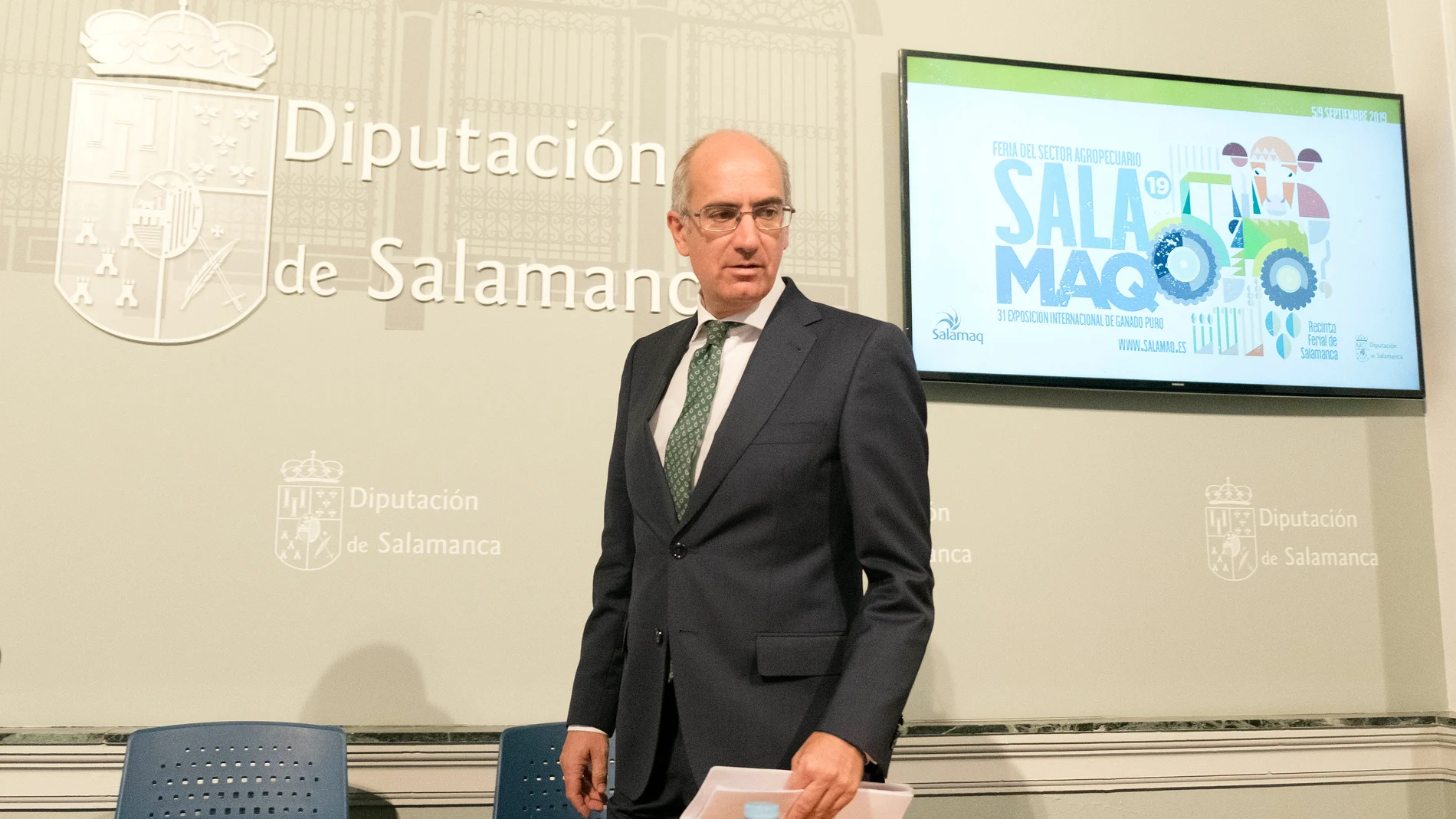El presidente de la Diputación de Salamanca, Javier Iglesias, durante la presentación de la última edición de Salamaq